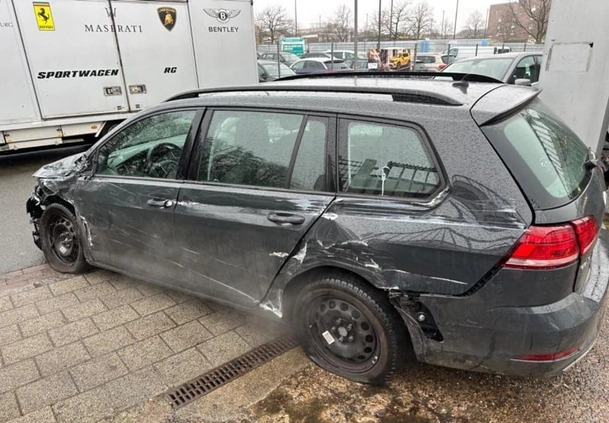 Volkswagen Golf cena 26000 przebieg: 82000, rok produkcji 2018 z Lubin małe 154